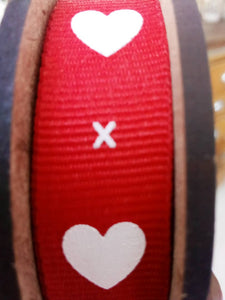 RIBBONS - RED WITH WHITE HEARTS 1 mtr